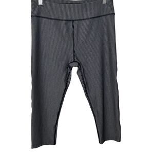 EMILY B YOGA CAPRIS LEGGINGS, WOMENS, LP, BLACK & GREY STRIPES, SPORTS, GUSSET